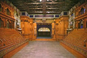 Xtrallusion offers characteristic Bed and Breakfast, B&B, Guest House, Hotel, Albergo and Country Lodge accommodation in Italy. Plus independent self-guided Walking, Adventure, Activity, Skiing and Paragliding Holiday itineraries on the Italian Rivieras, in the Italian Lakes, in the Italian Alps and in some of the most beautiful corners of Italy.